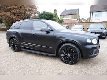 2024 (24) - 4.0 V8 Azure Auto 4WD Euro 6 (s/s) 5dr