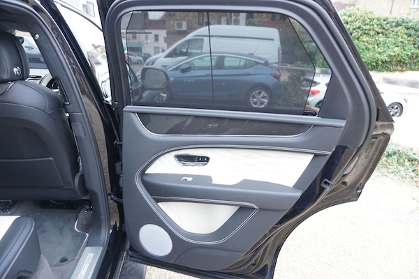 Used Bentley Bentayga 2024 for sale - 76282583: Photo 33