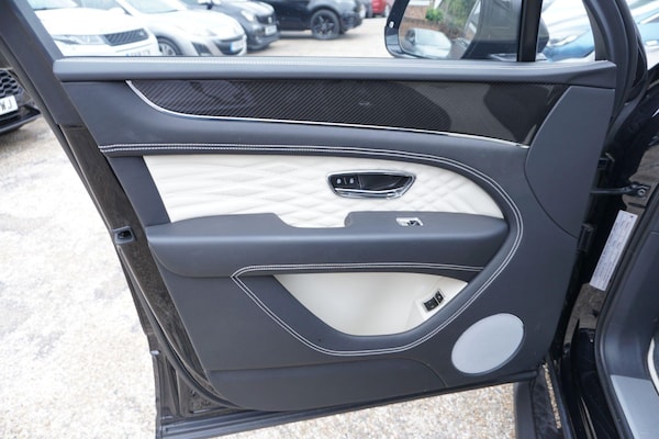 Used Bentley Bentayga 2024 for sale - 76282583: Photo 46