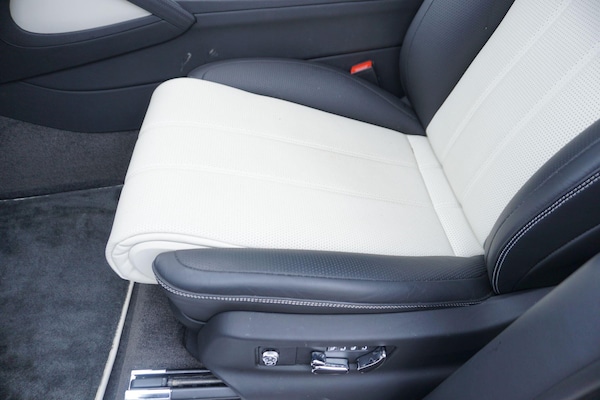 Used Bentley Bentayga 2024 for sale - 76282583: Photo 50