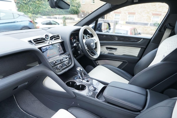Used Bentley Bentayga 2024 for sale - 76282583: Photo 52