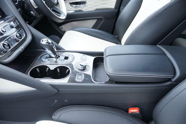 Used Bentley Bentayga 2024 for sale - 76282583: Photo 53