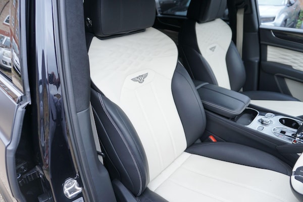 Used Bentley Bentayga 2024 for sale - 76282583: Photo 59