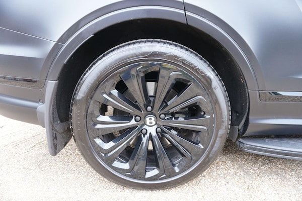 Used Bentley Bentayga 2024 for sale - 76282583: Photo 9