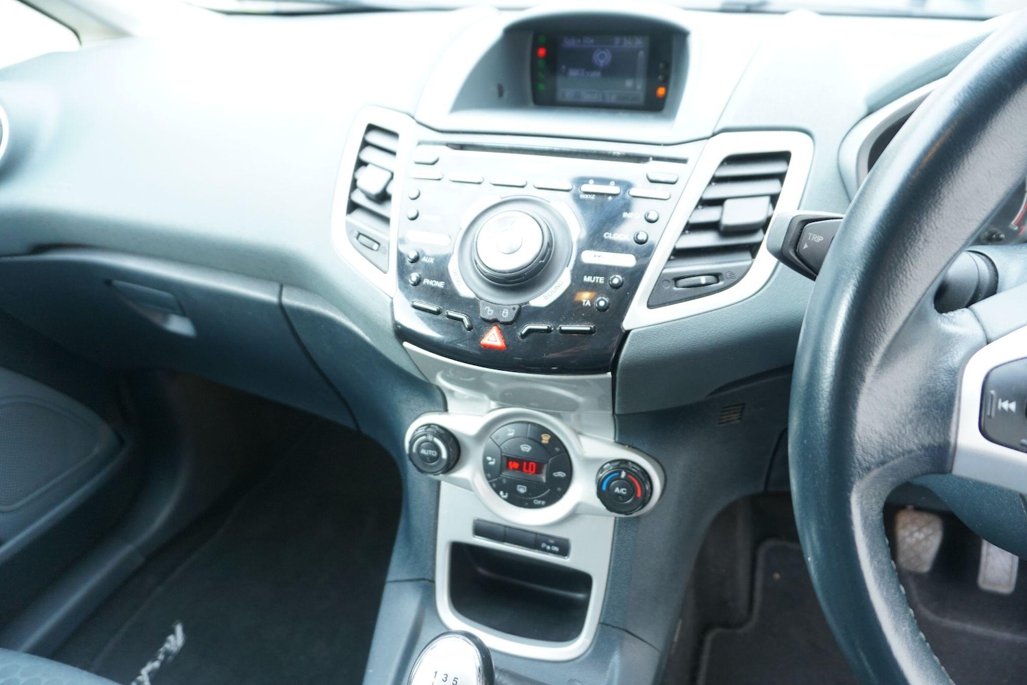 Used Ford Fiesta 2010 for sale - 76295254: Photo 17