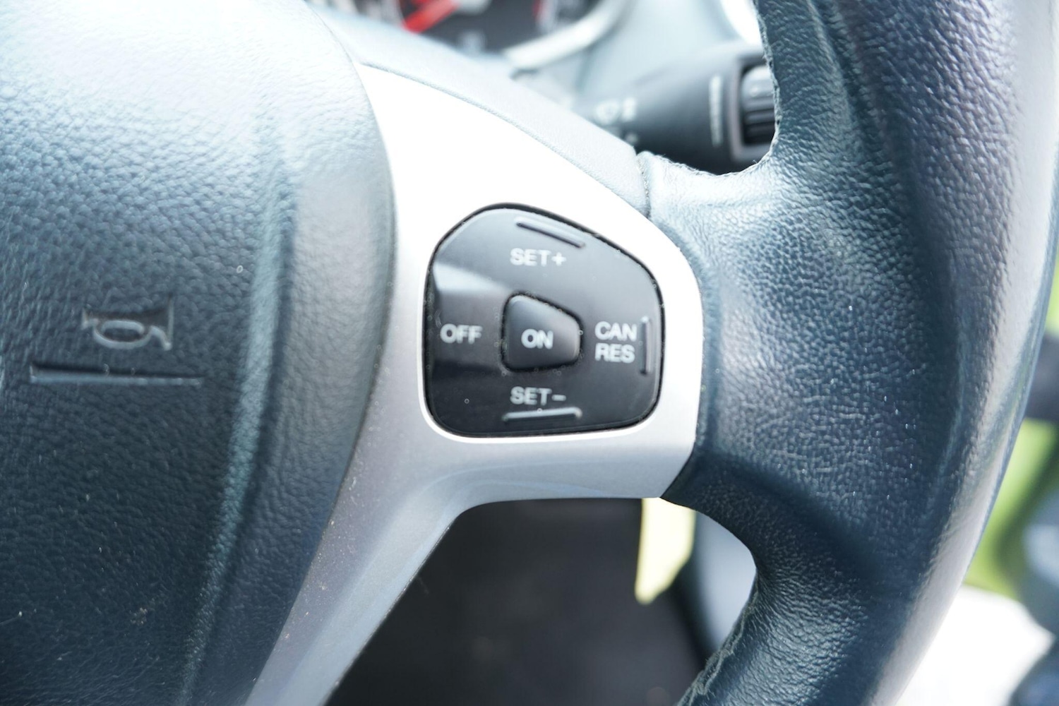 Used Ford Fiesta 2010 for sale - 76295254: Photo 27