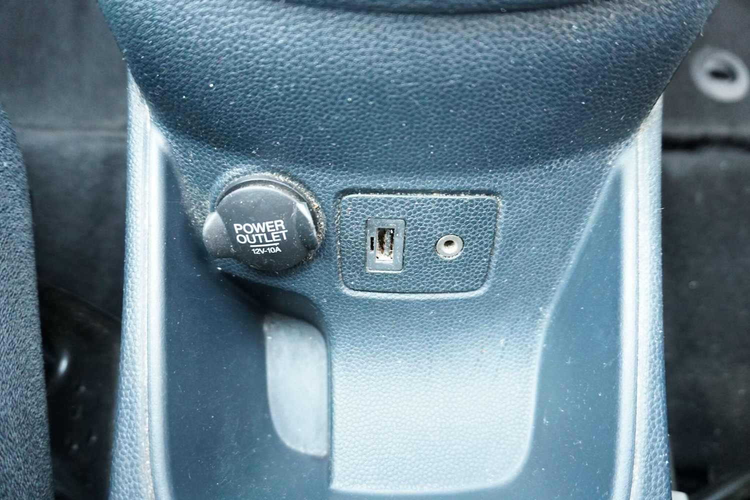 Used Ford Fiesta 2010 for sale - 76295254: Photo 28