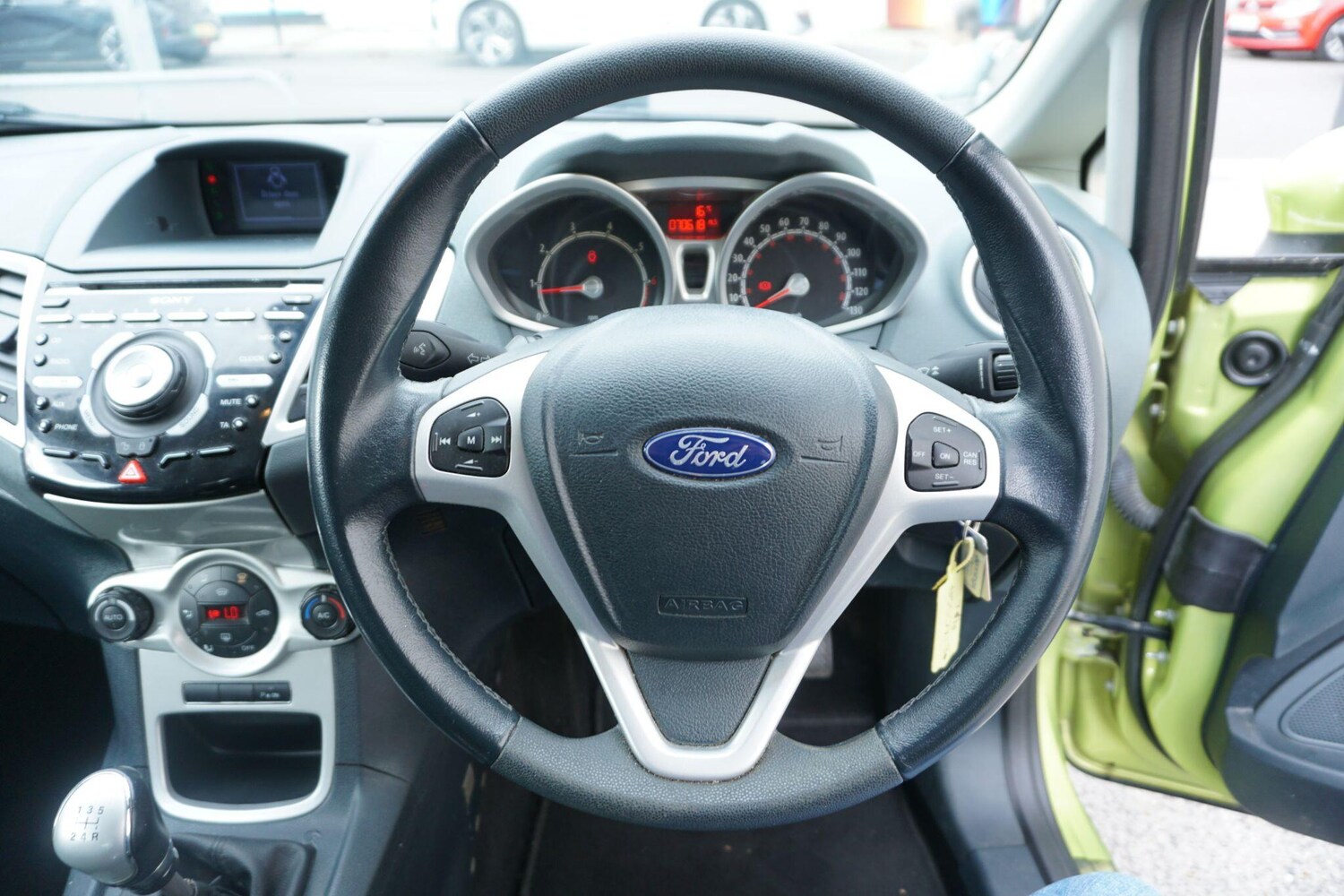 Used Ford Fiesta 2010 for sale - 76295254: Photo 44