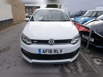Used Volkswagen Polo 2016 for sale - 79808425: Photo