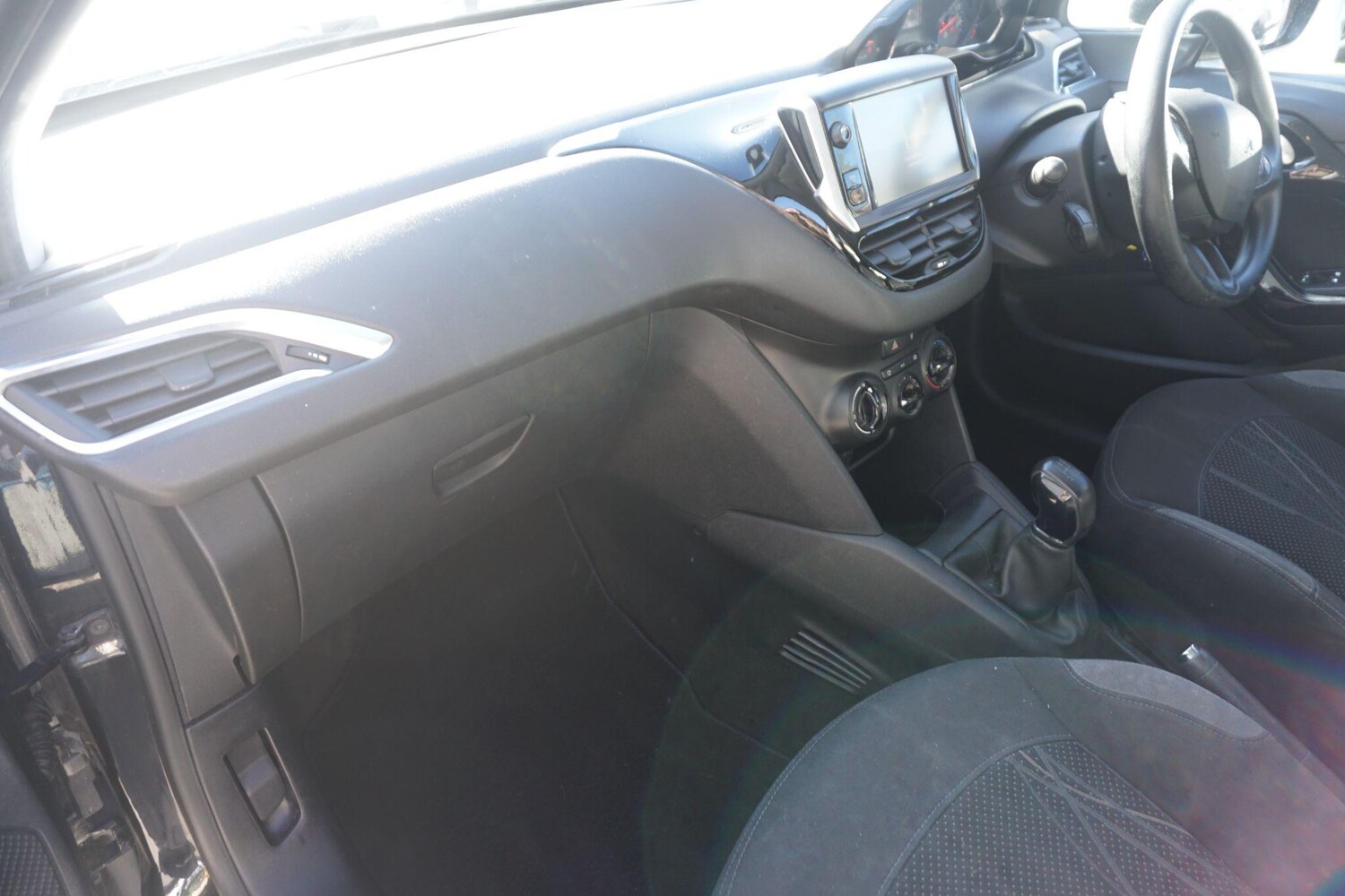 Used Peugeot 208 2012 for sale - 78156856: Photo 14