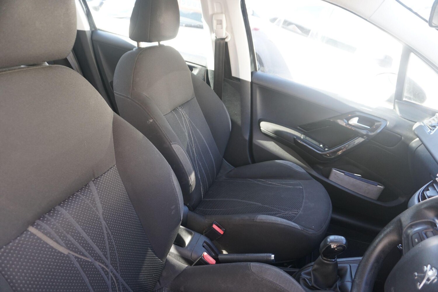 Used Peugeot 208 2012 for sale - 78156856: Photo 17