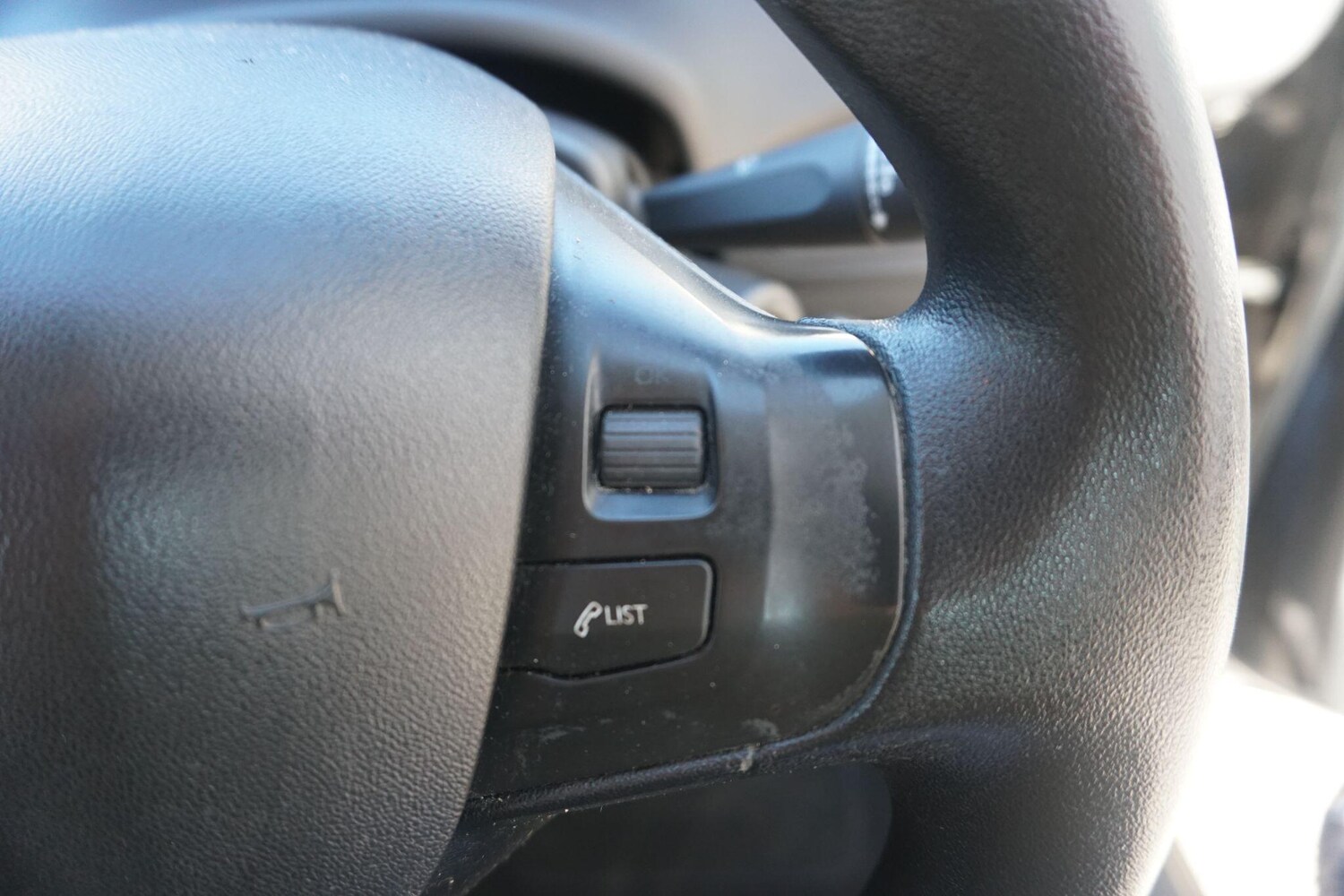 Used Peugeot 208 2012 for sale - 78156856: Photo 24