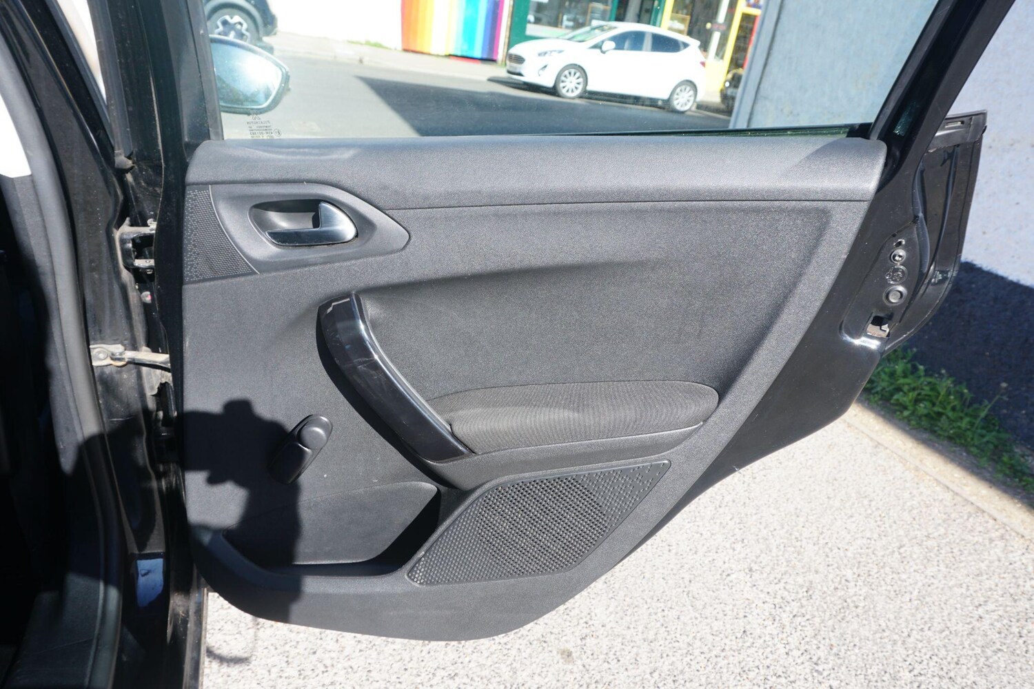 Used Peugeot 208 2012 for sale - 78156856: Photo 26