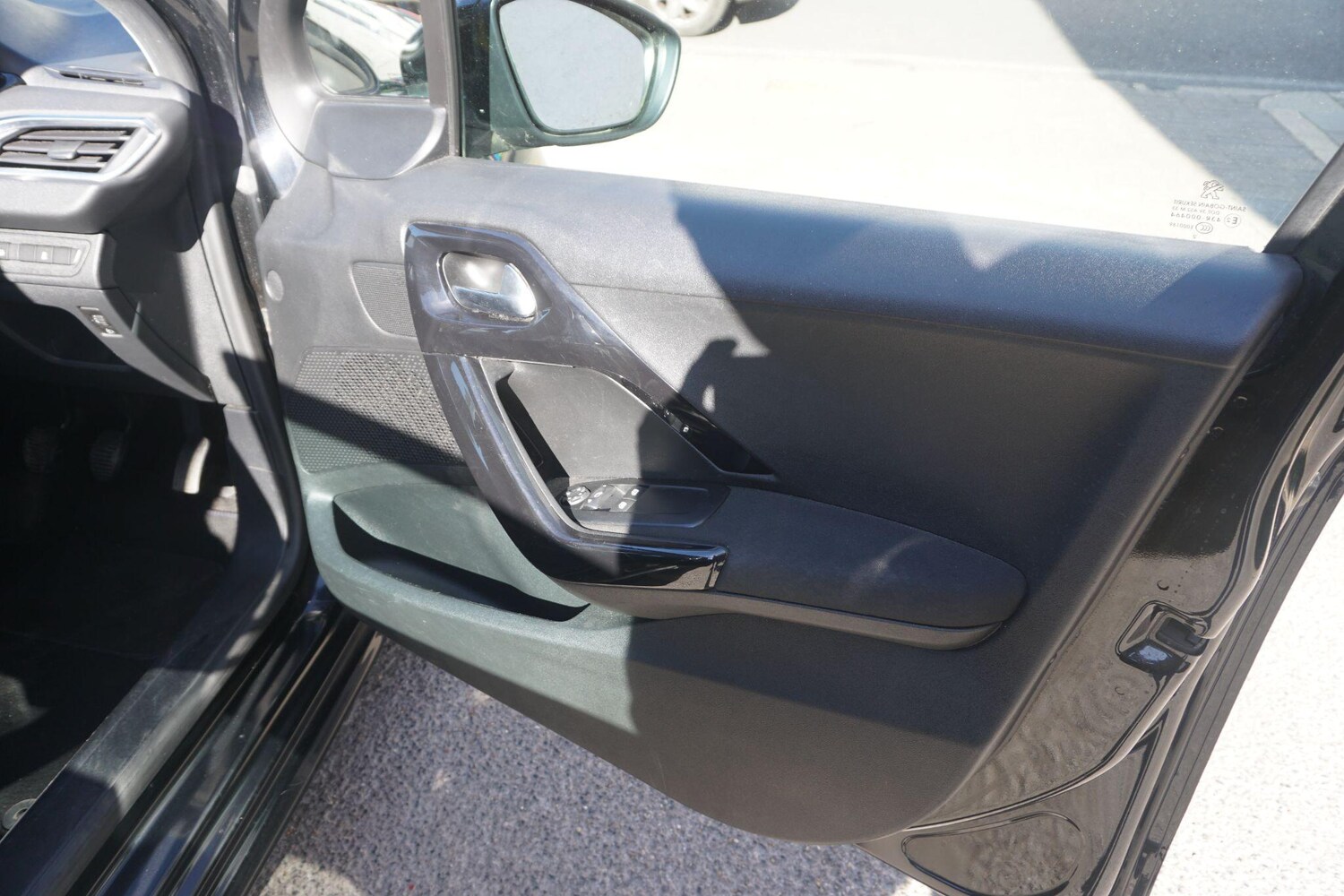 Used Peugeot 208 2012 for sale - 78156856: Photo 27