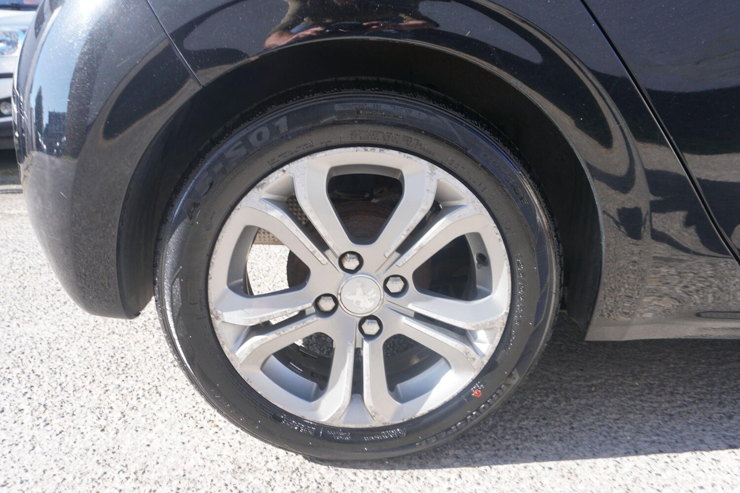 Used Peugeot 208 2012 for sale - 78156856: Photo 31