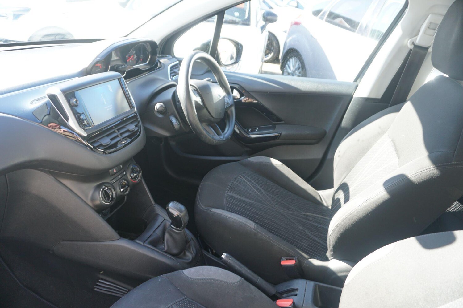 Used Peugeot 208 2012 for sale - 78156856: Photo 44