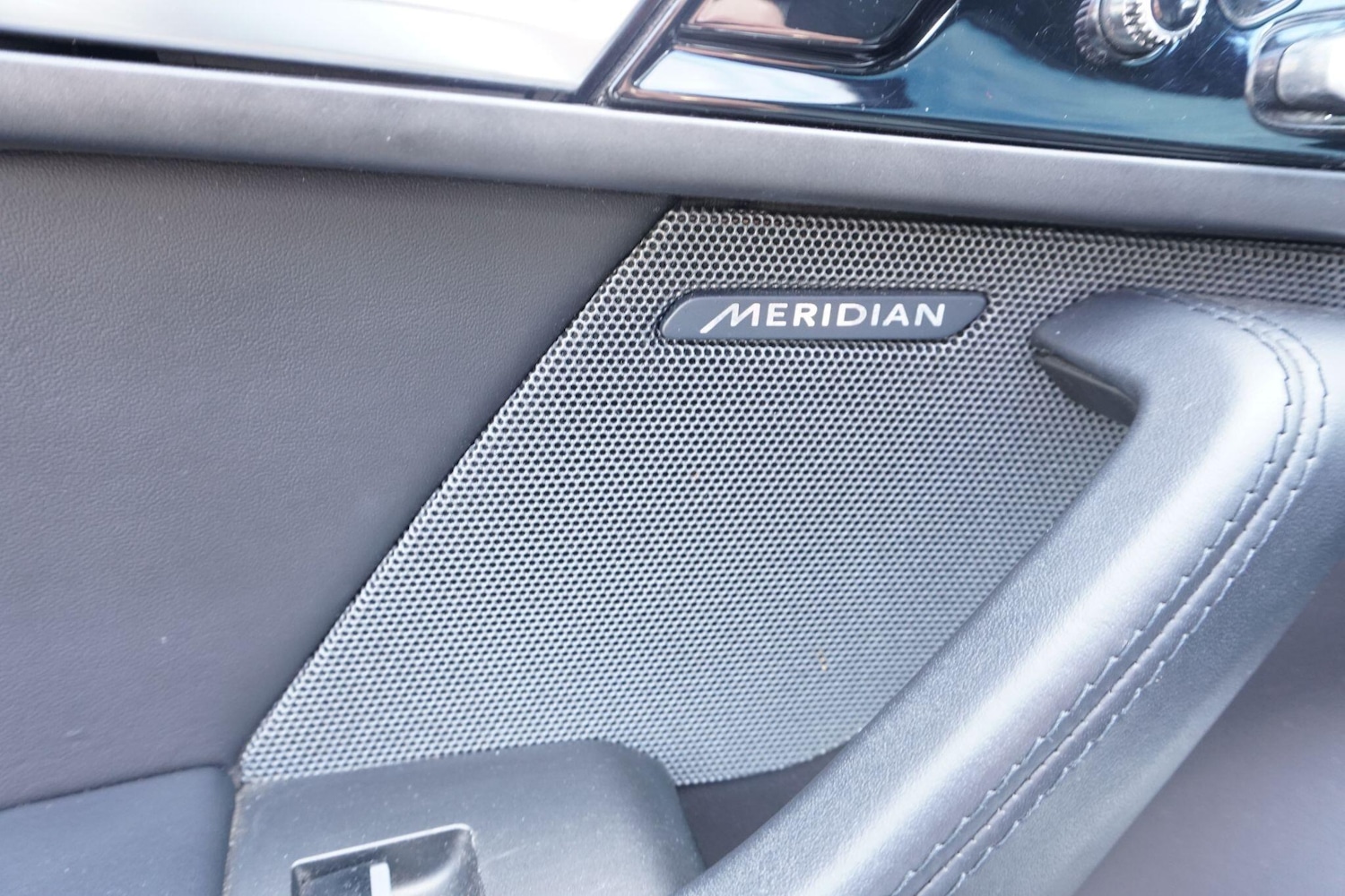 Used Jaguar F-Type for sale - 76989344: Photo 24