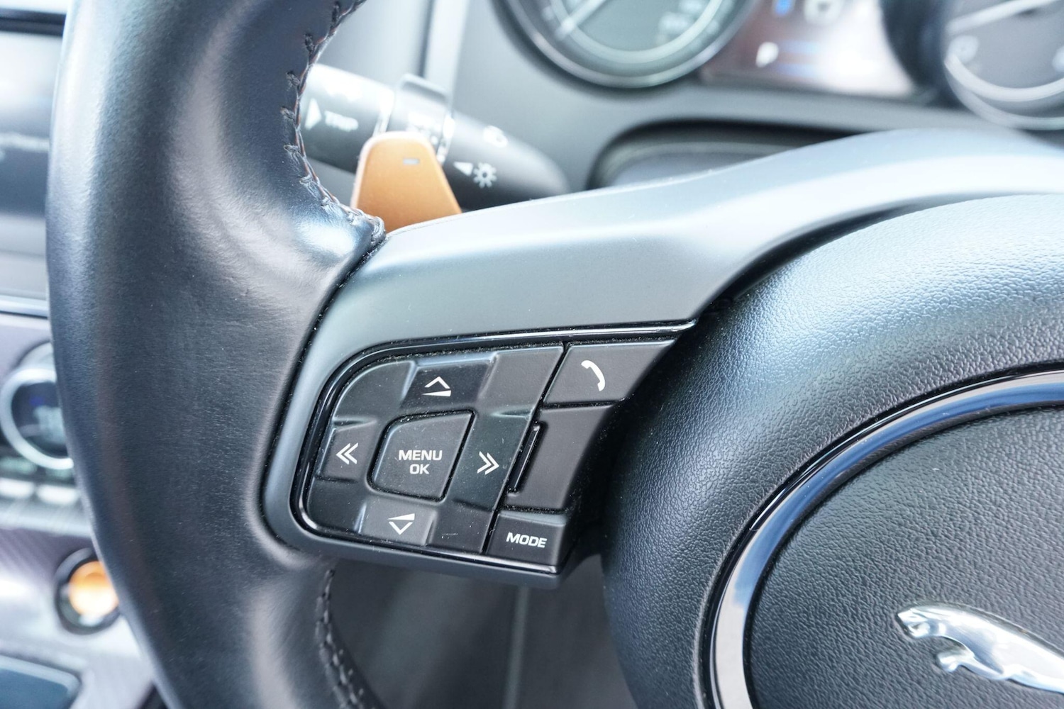 Used Jaguar F-Type for sale - 76989344: Photo 25