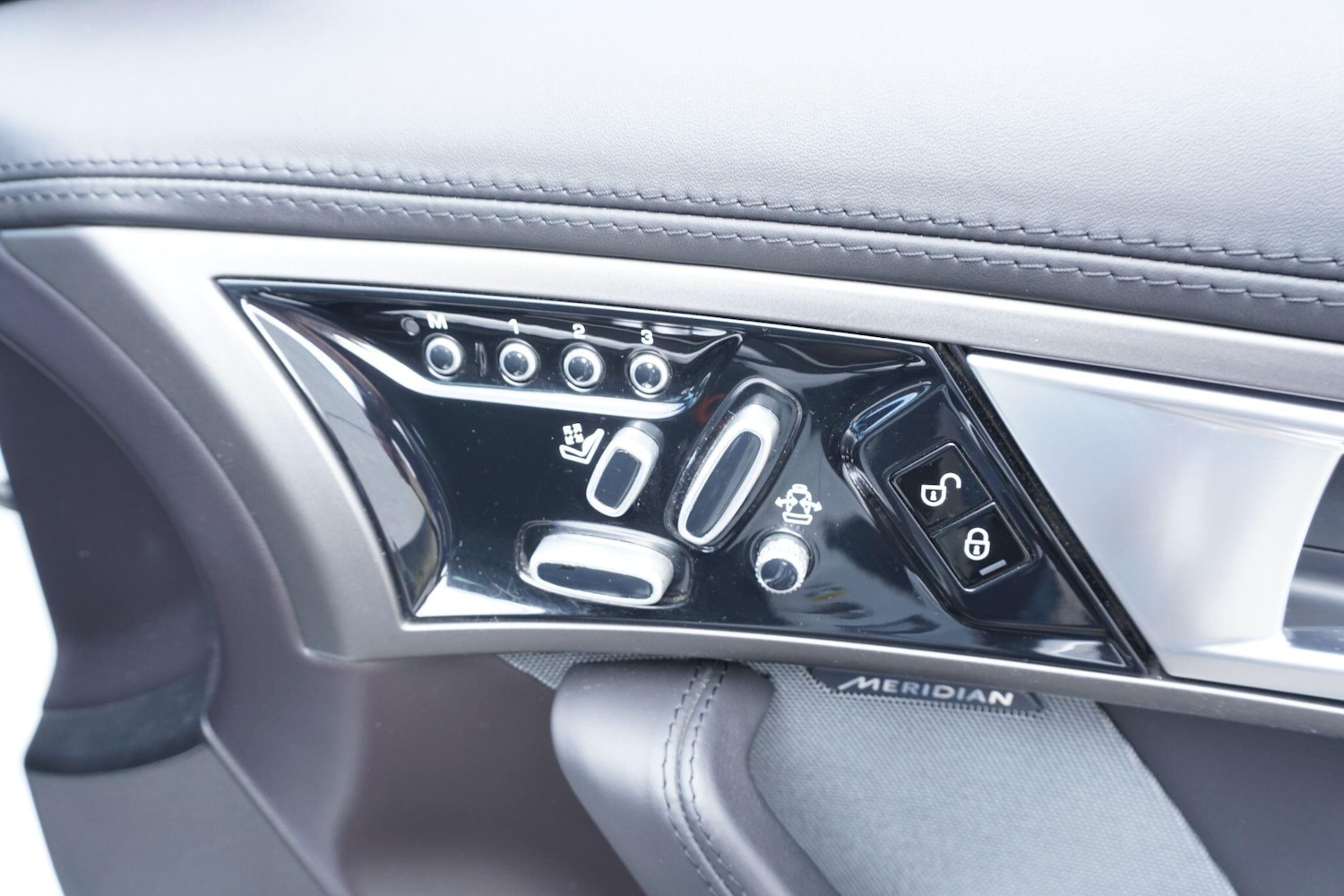 Used Jaguar F-Type for sale - 76989344: Photo 53