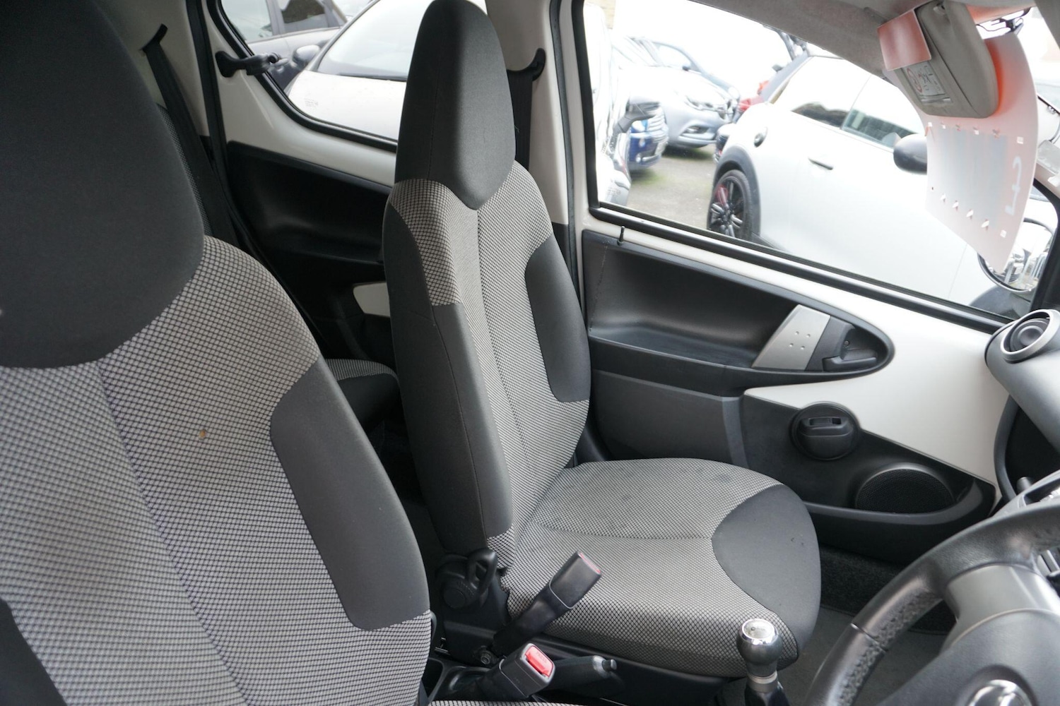 Used Toyota AYGO 2013 for sale - 77331142: Photo 19