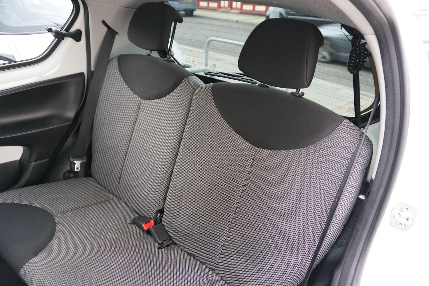 Used Toyota AYGO 2013 for sale - 77331142: Photo 23