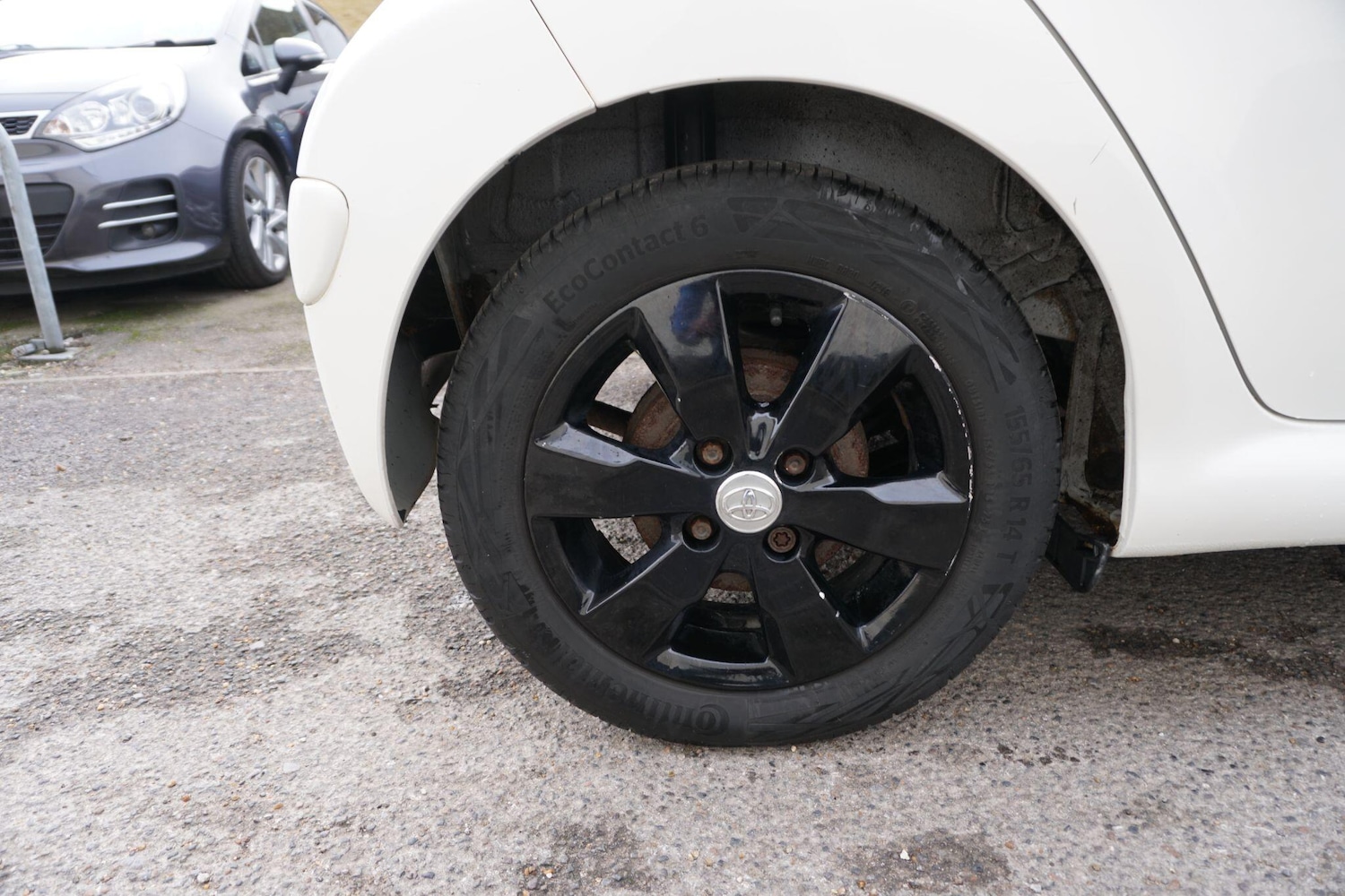 Used Toyota AYGO 2013 for sale - 77331142: Photo 29