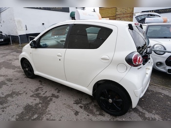 Used Toyota AYGO 2013 for sale - 77331142: Photo