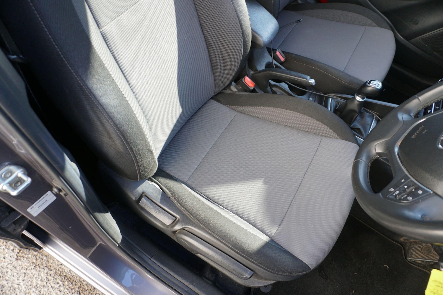 Used Hyundai i20 2017 for sale - 77957773: Photo 14