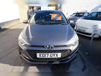 Used Hyundai i20 2017 for sale - 77957773: Photo