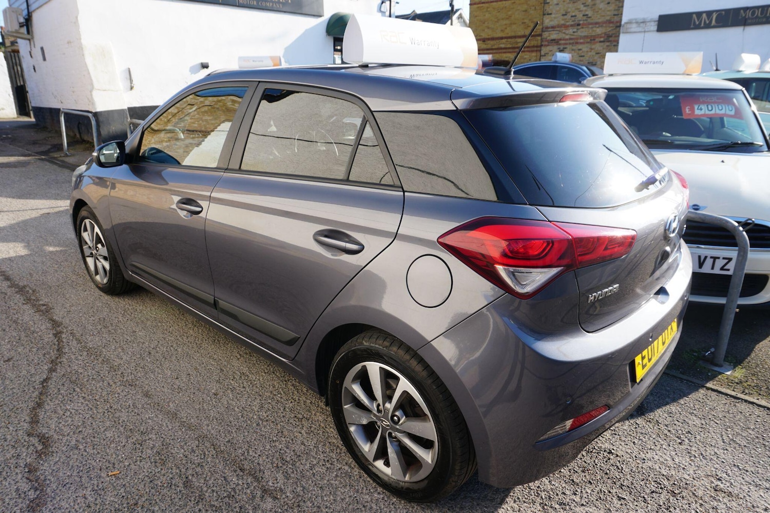 Used Hyundai i20 2017 for sale - 77957773: Photo 4