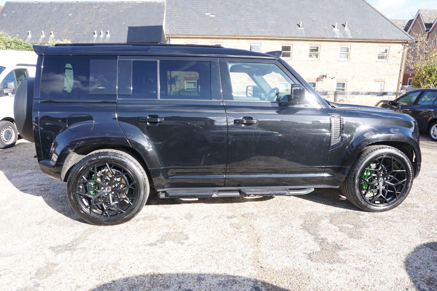 Used Land Rover Defender 110 2023 for sale - 76381190: Photo 19