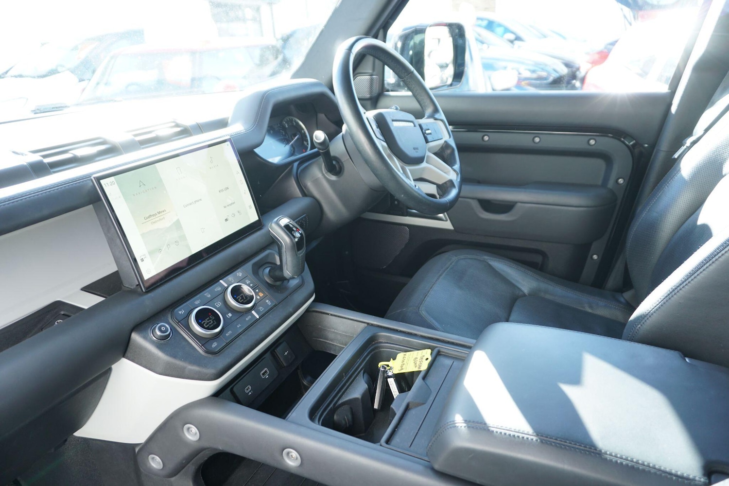 Used Land Rover Defender 110 2023 for sale - 76381190: Photo 23