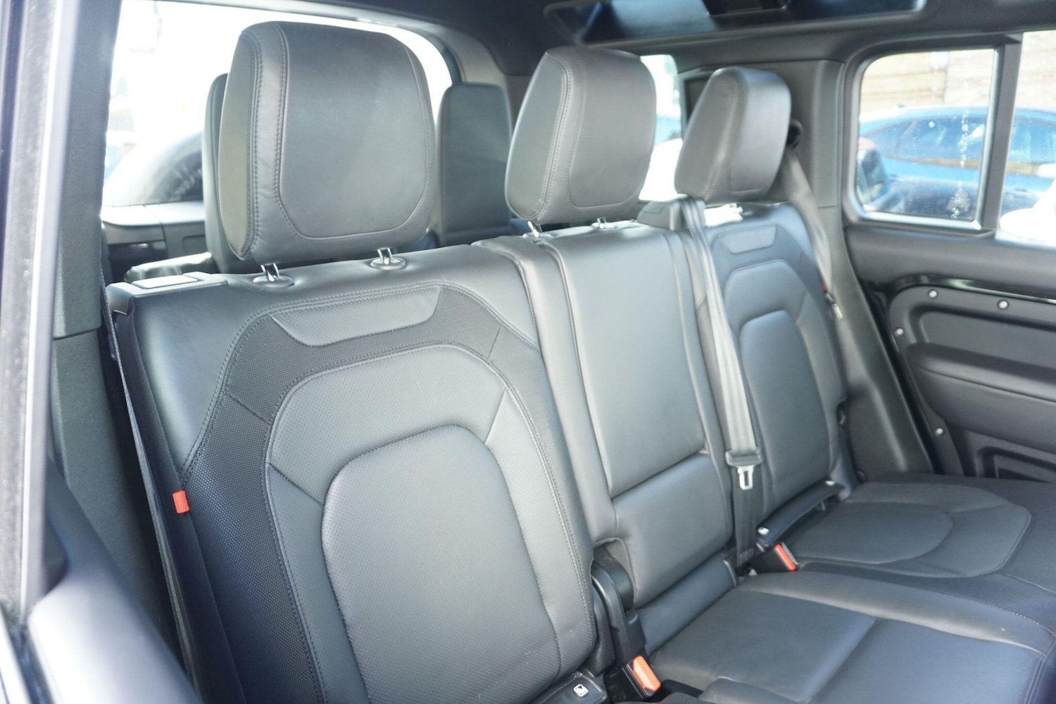 Used Land Rover Defender 110 2023 for sale - 76381190: Photo 29