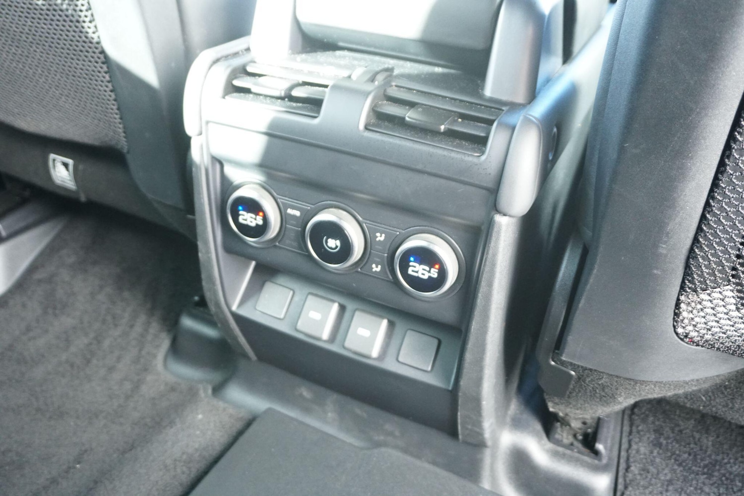 Used Land Rover Defender 110 2023 for sale - 76381190: Photo 33