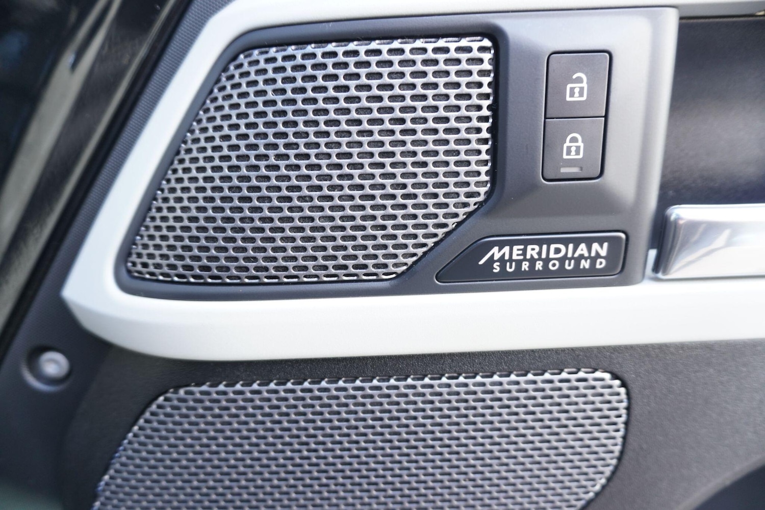 Used Land Rover Defender 110 2023 for sale - 76381190: Photo 35