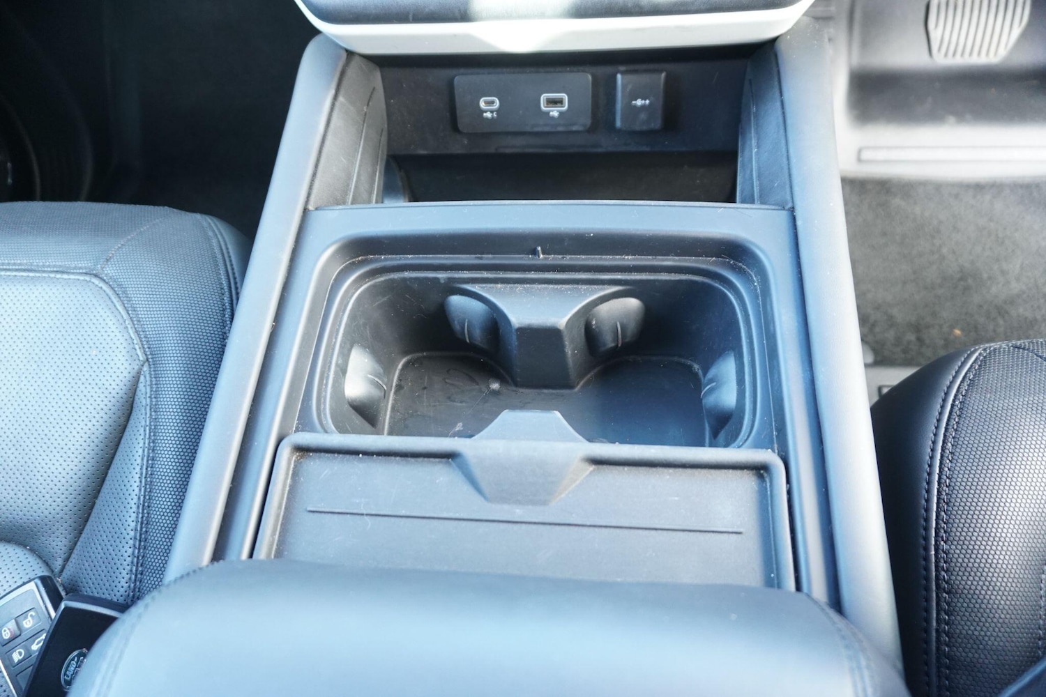 Used Land Rover Defender 110 2023 for sale - 76381190: Photo 38