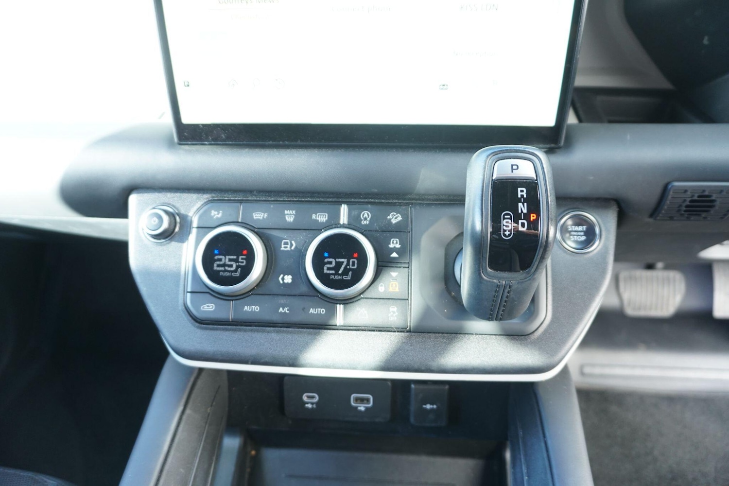 Used Land Rover Defender 110 2023 for sale - 76381190: Photo 40