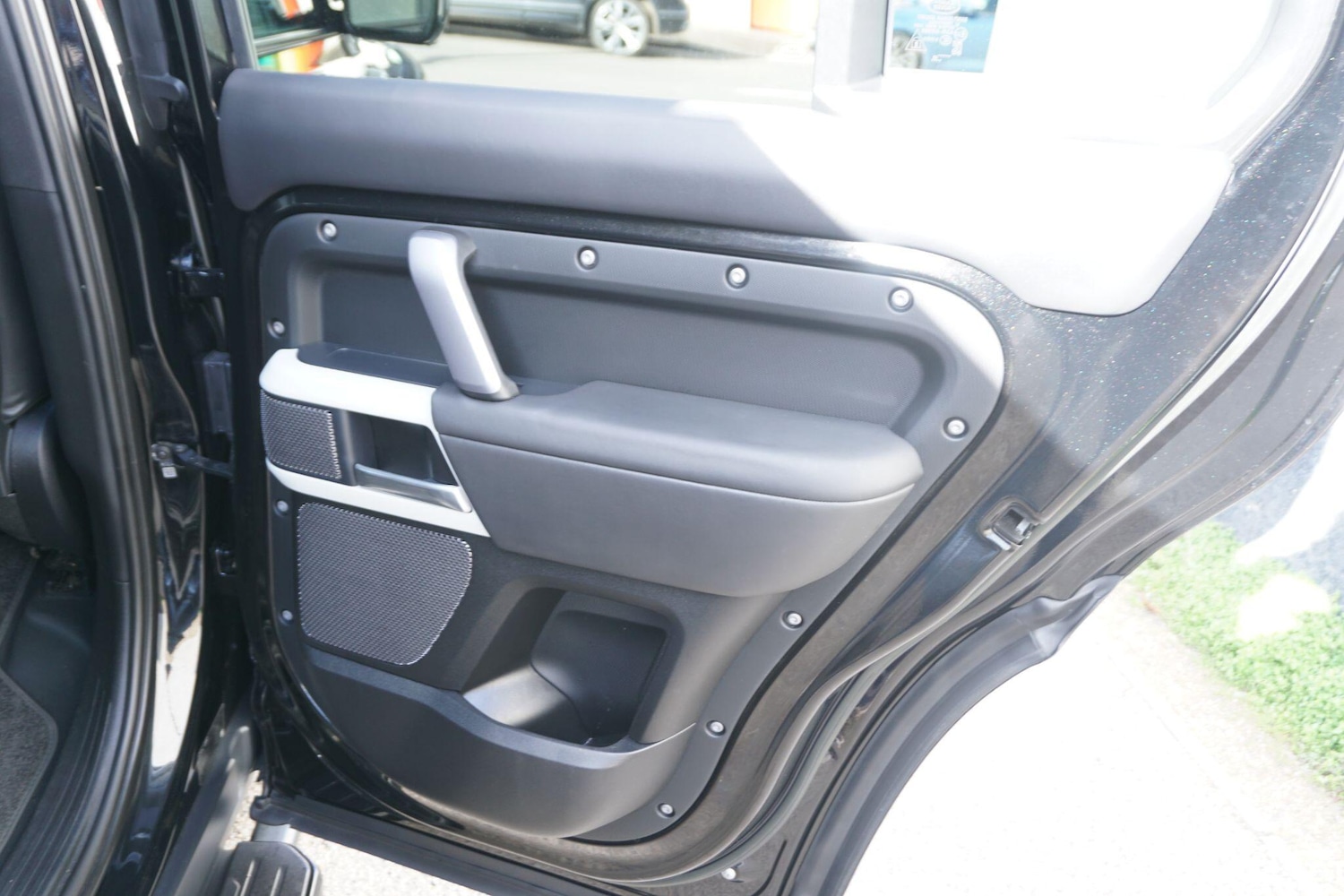 Used Land Rover Defender 110 2023 for sale - 76381190: Photo 43