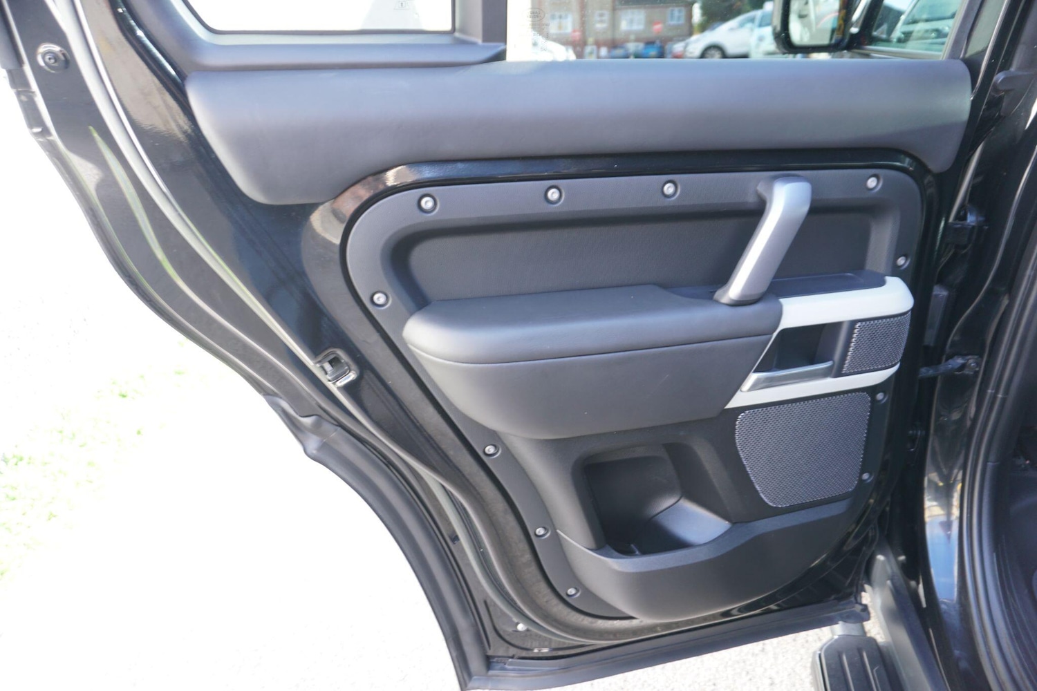 Used Land Rover Defender 110 2023 for sale - 76381190: Photo 46