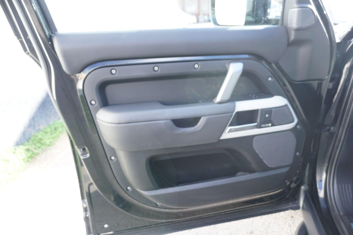 Used Land Rover Defender 110 2023 for sale - 76381190: Photo 47