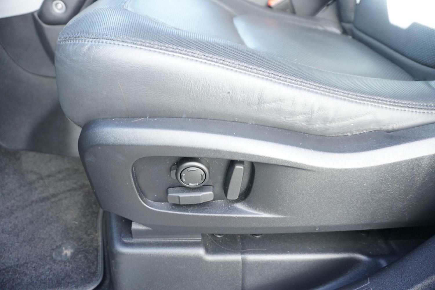 Used Land Rover Defender 110 2023 for sale - 76381190: Photo 48