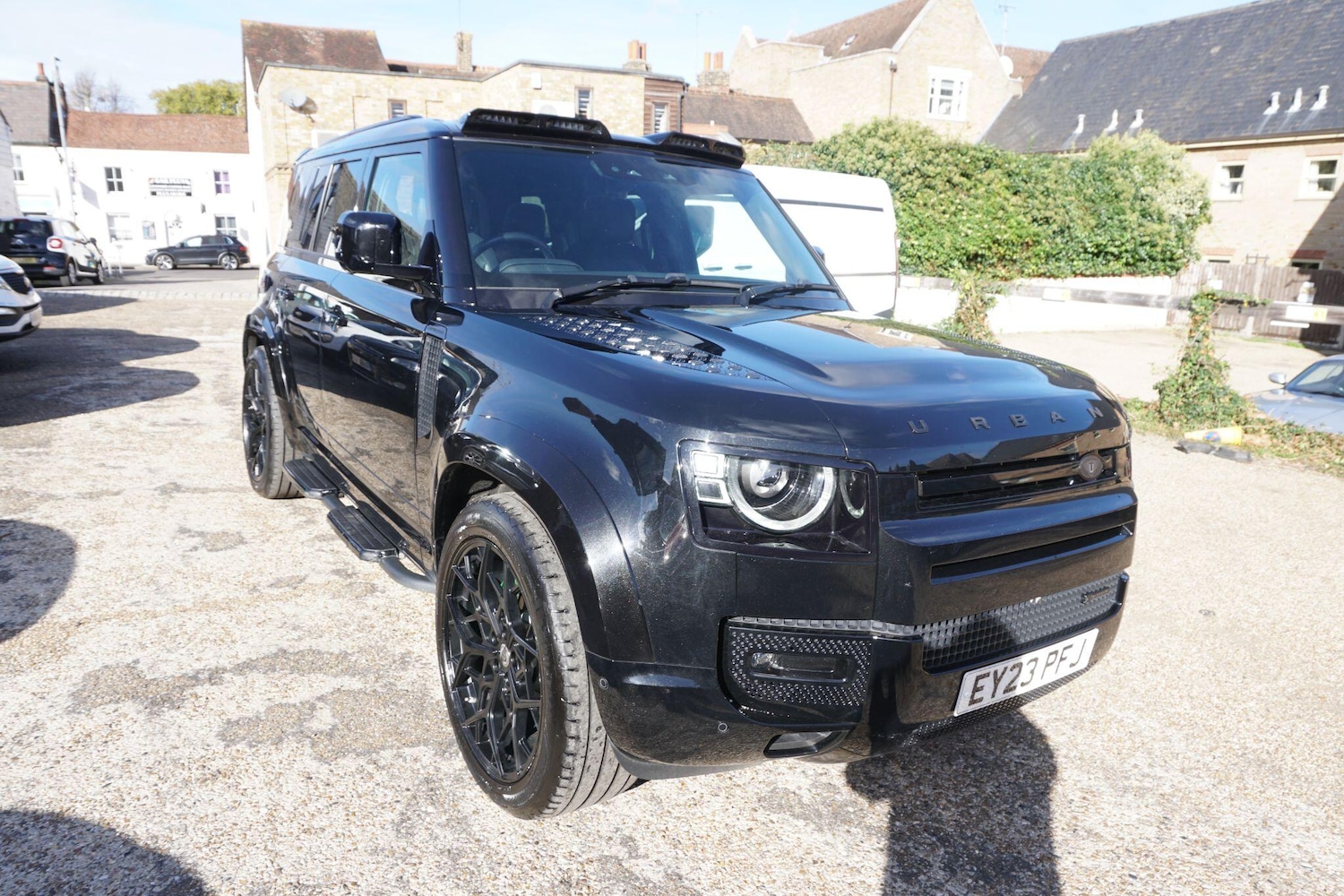 Used Land Rover Defender 110 2023 for sale - 76381190: Photo 5