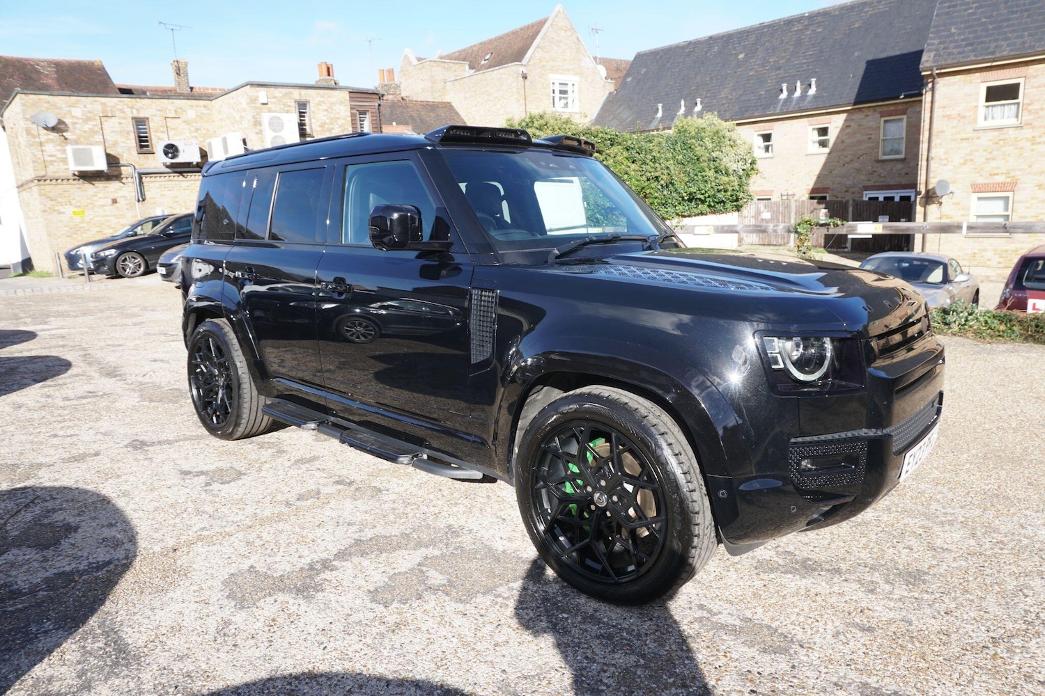 Used Land Rover Defender 110 2023 for sale - 76381190: Photo 6