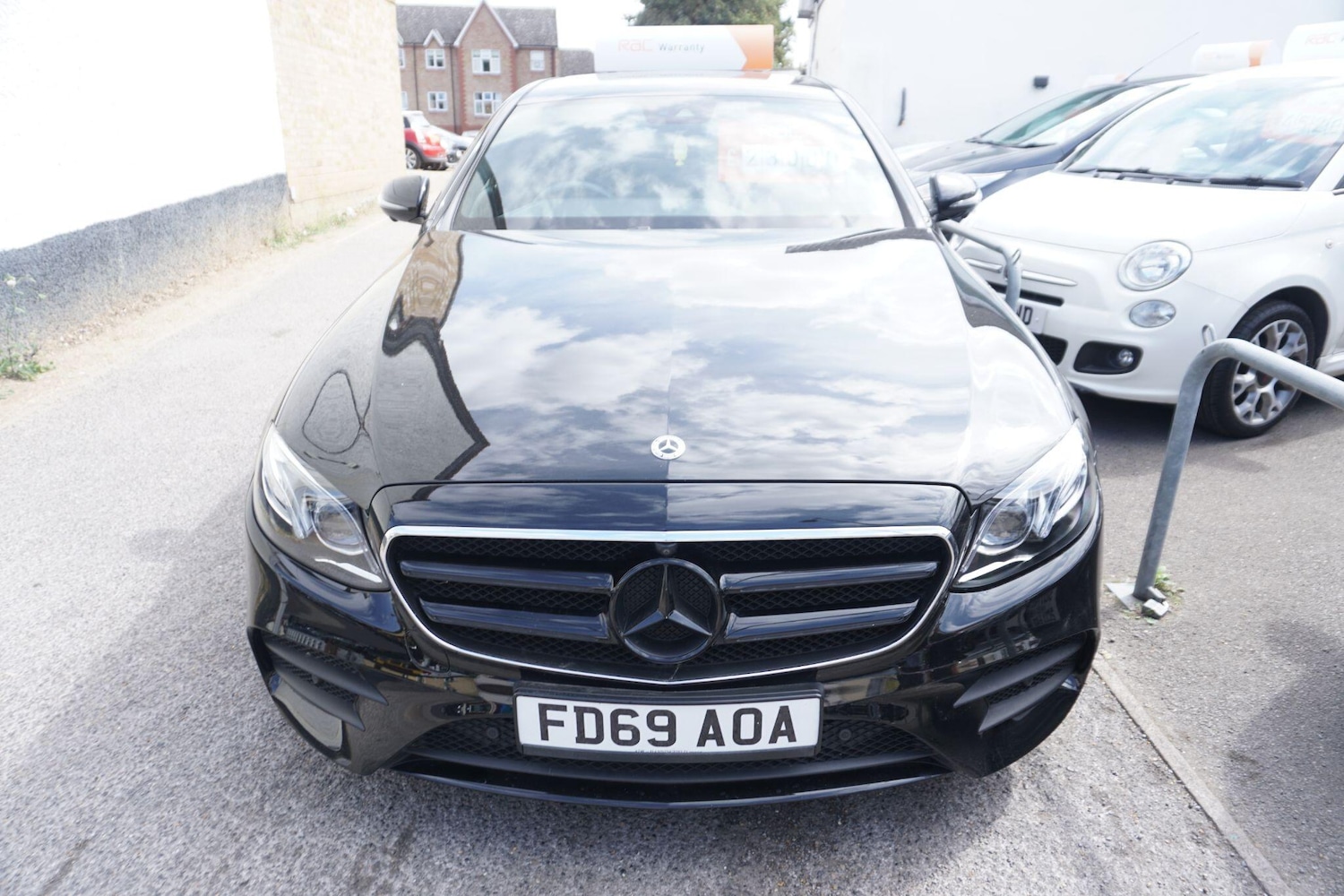 Used Mercedes-Benz E Class for sale - 76729030: Photo 2