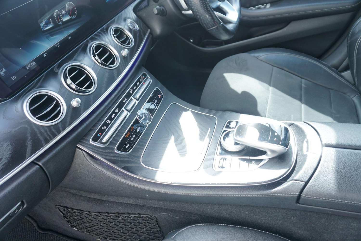 Used Mercedes-Benz E Class for sale - 76729030: Photo 20