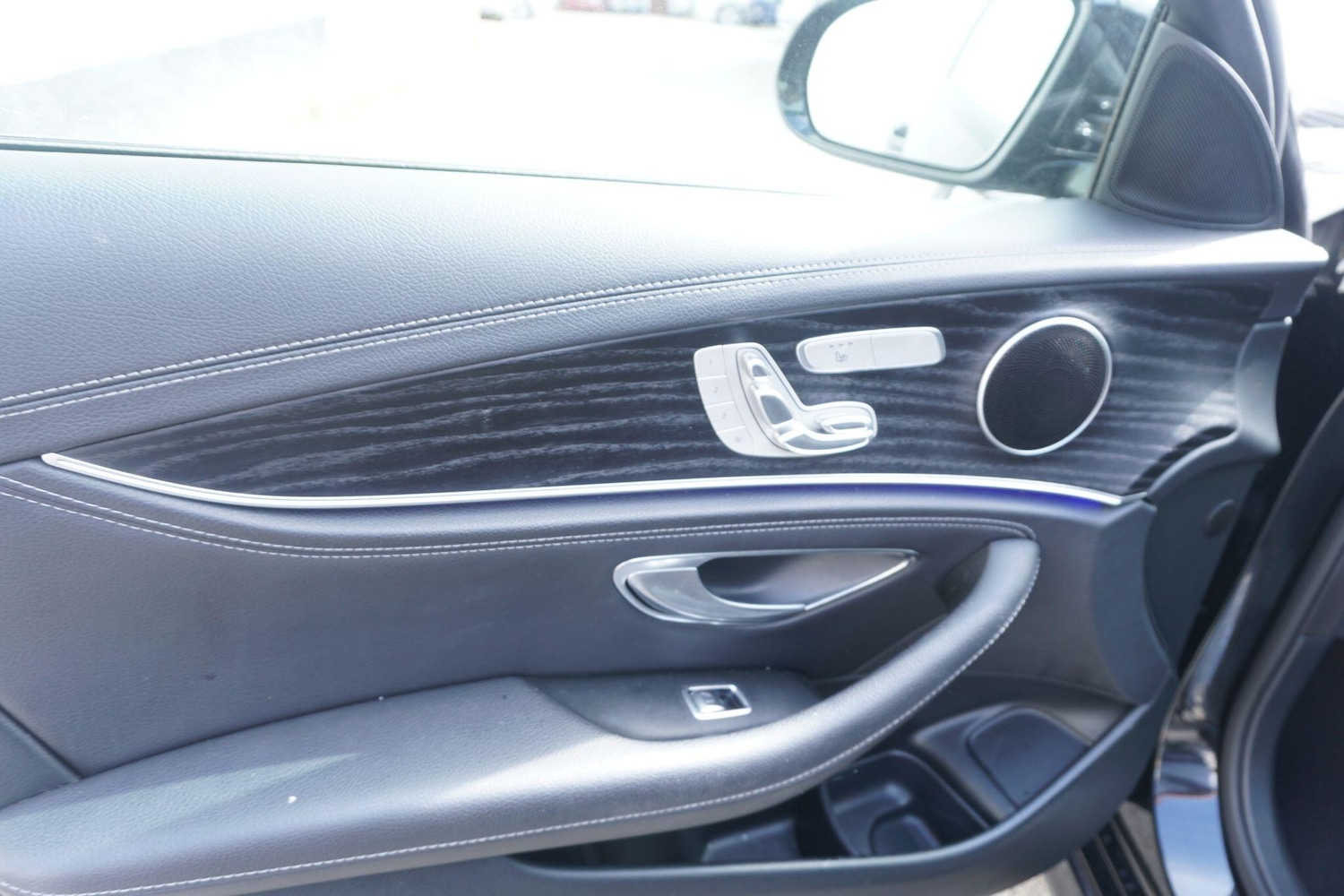 Used Mercedes-Benz E Class for sale - 76729030: Photo 40