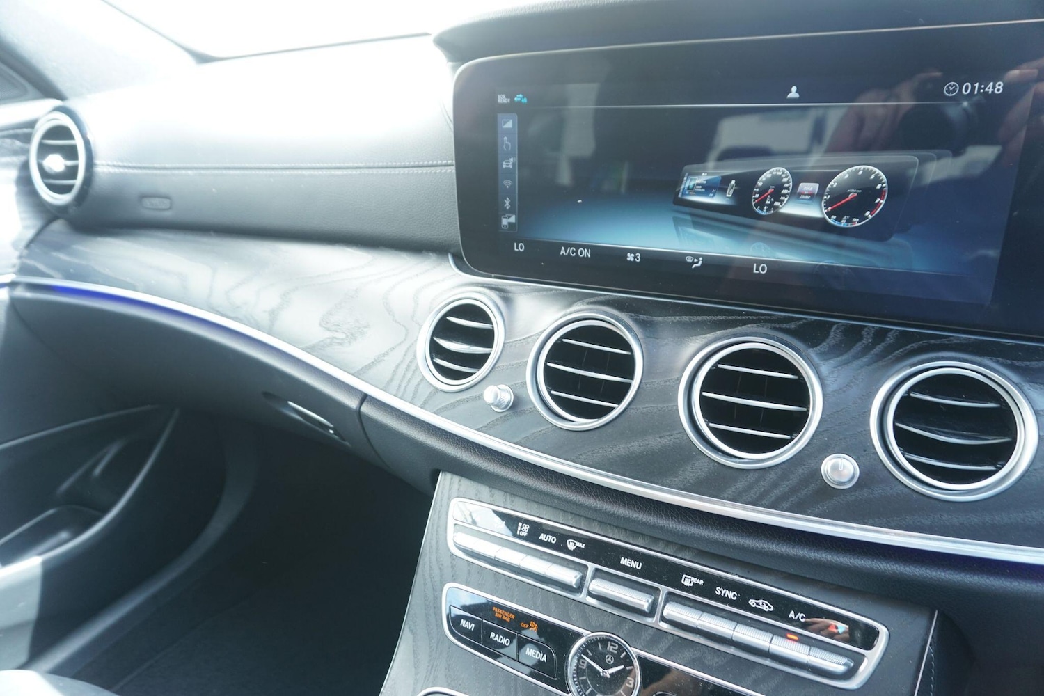 Used Mercedes-Benz E Class for sale - 76729030: Photo 61