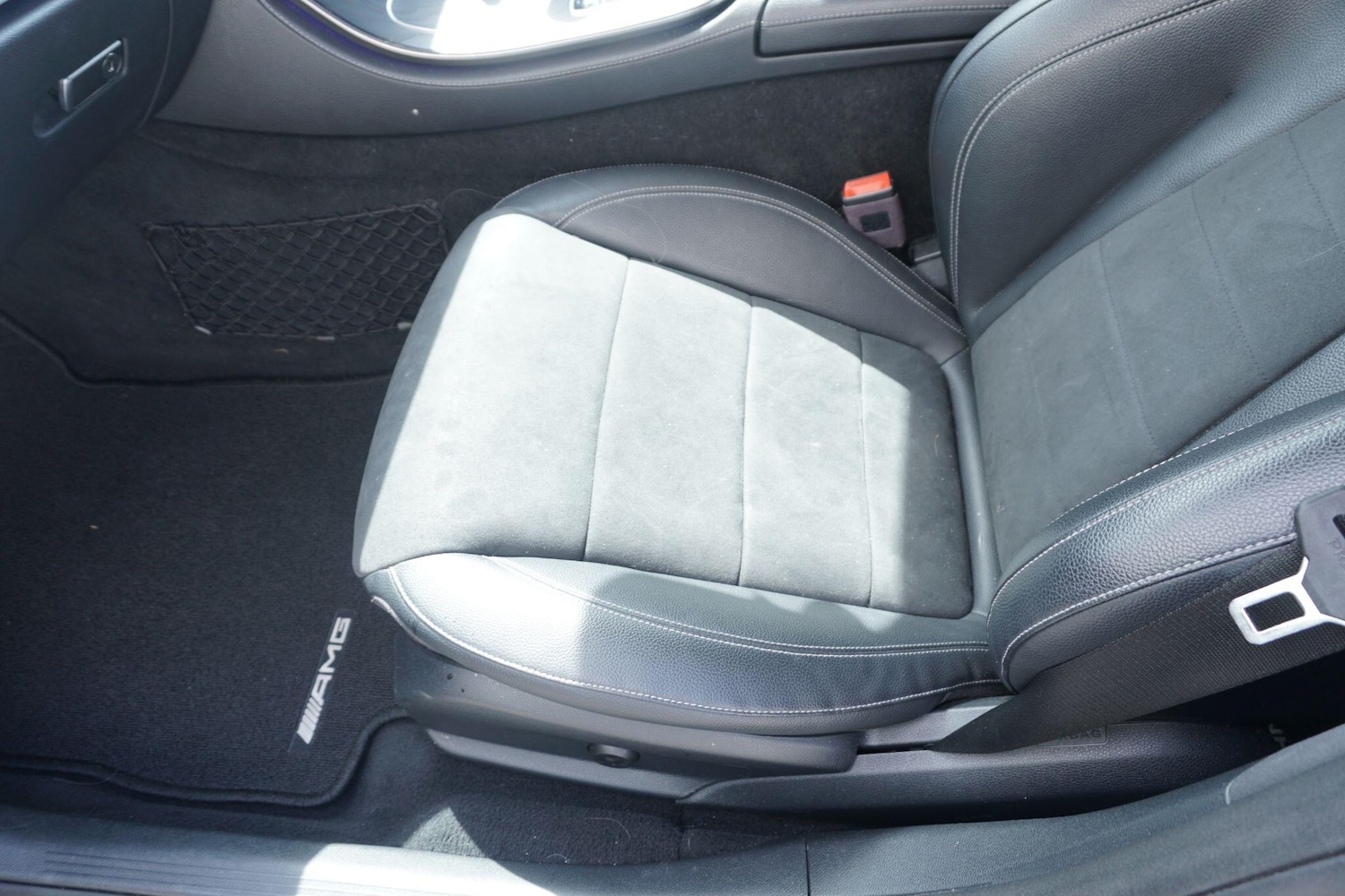 Used Mercedes-Benz E Class for sale - 76729030: Photo 69