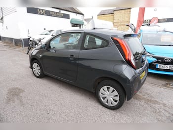 Used Toyota AYGO 2019 for sale - 79669101: Photo