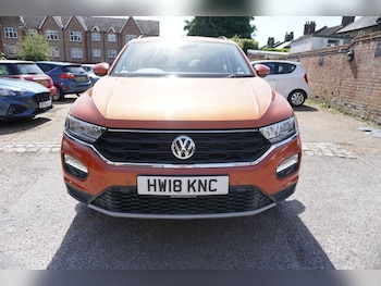 Used Volkswagen T-Roc 2018 for sale - 78676427: Photo